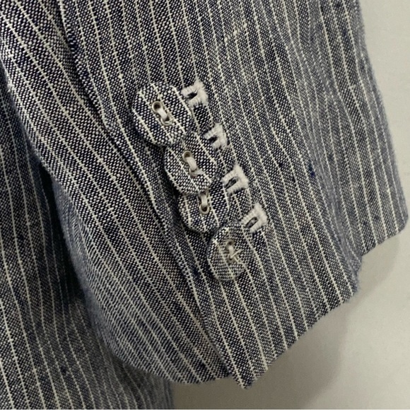 EVERLANE
The Linen Oversized Blazer - Picture 10 of 14